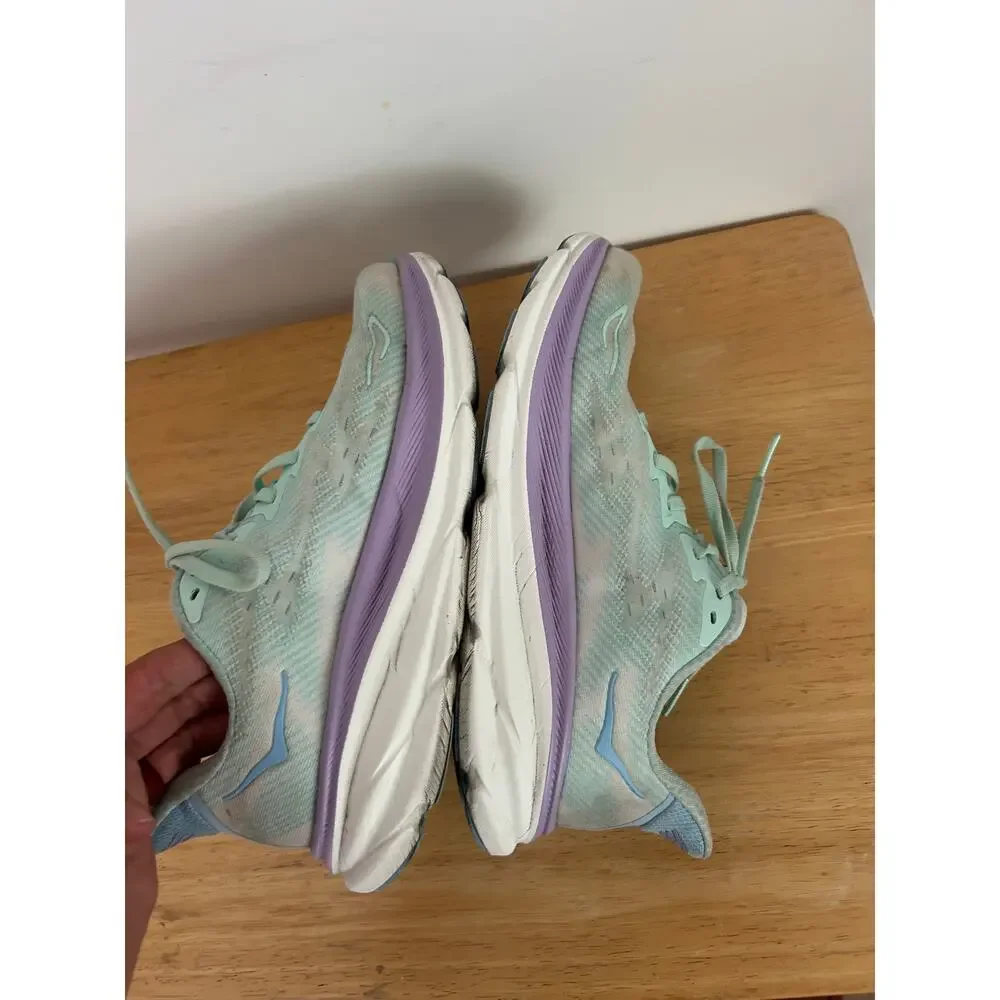 Hoka One One hoka one